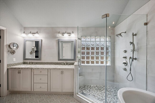Building Photo - 23107 Enchanted Cactus Dr