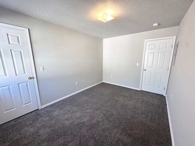 Building Photo - Corsair Lane 2