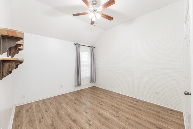 Building Photo - 8819 Rocky Knoll Ln