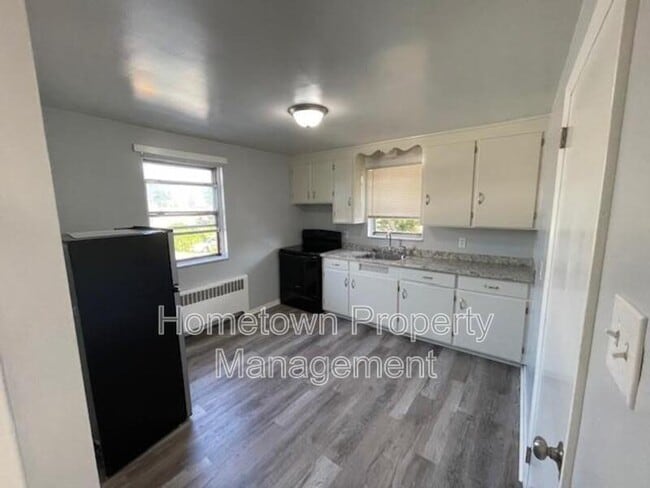 Primary Photo - 127 S 28th St