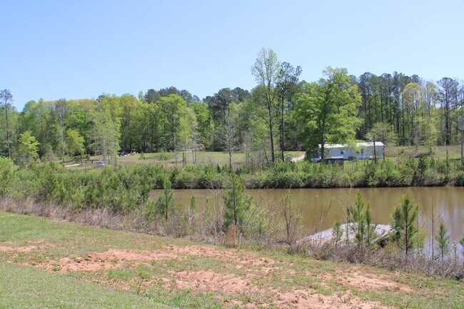 Building Photo - 818 W Grantville Rd