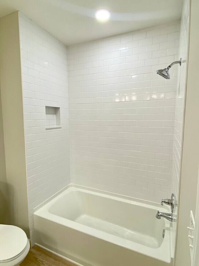 Building Photo - 980 Harrison Ave