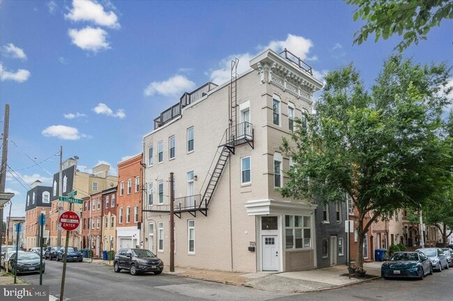 Building Photo - 1723 E Lombard St