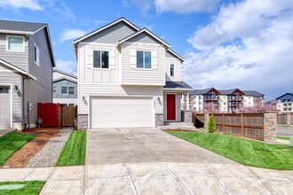 Building Photo - Corner Lot 3 Bedroom Home in Happy Valley