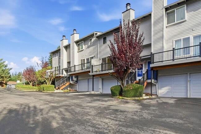 Building Photo - 2Bd/1.5Ba Bellevue Townhouse