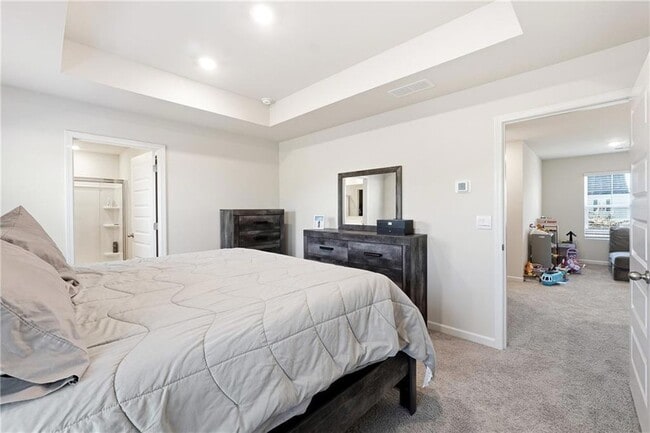 Building Photo - 265 Lauritsen Way