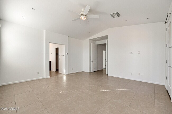 Building Photo - 12429 W Midway Ave