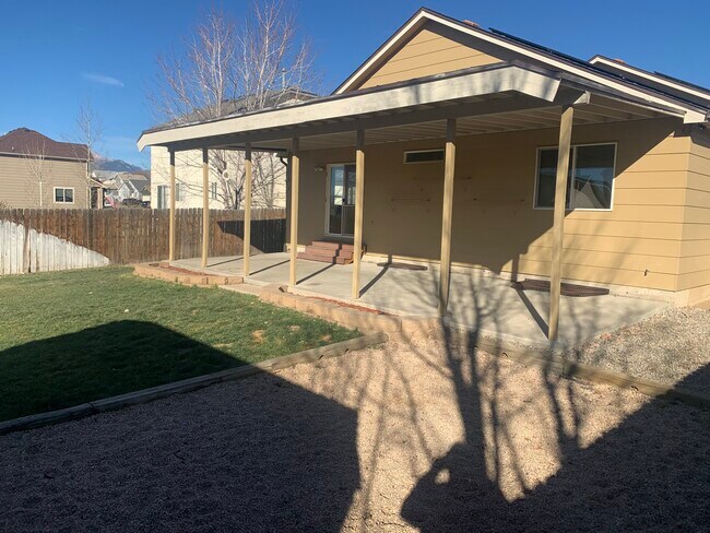 Building Photo - 5615 Marabou Way