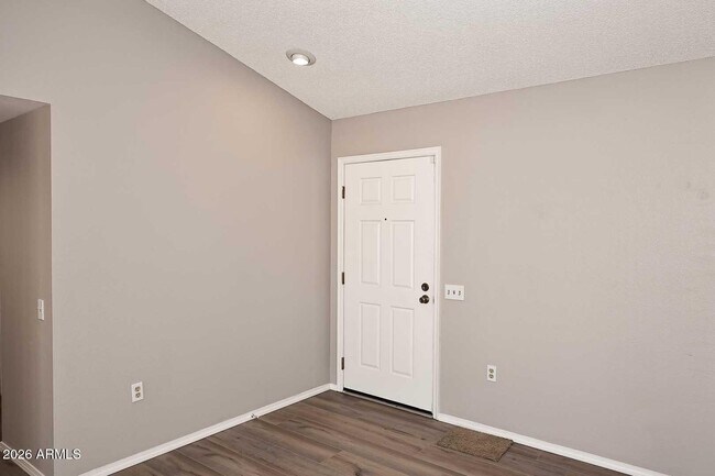 Building Photo - 17218 N Desert Glen Dr