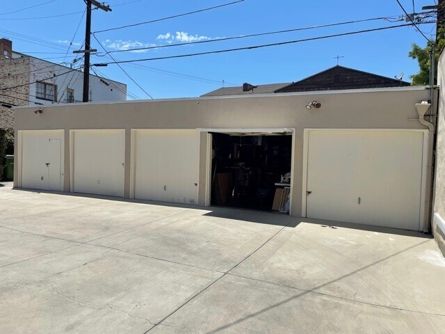Garage - 217 S Fuller Ave
