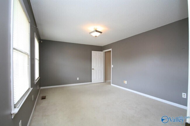 Building Photo - 128 Michli Rd