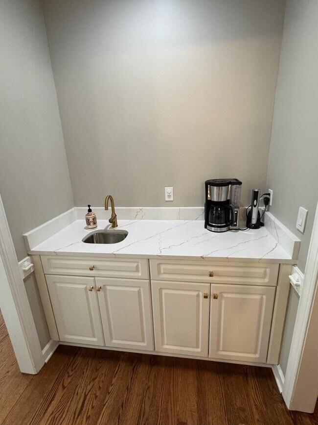 Building Photo - 11804 Shavenrock Pl