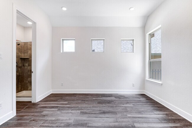Building Photo - 8626 Glass Gem Dr