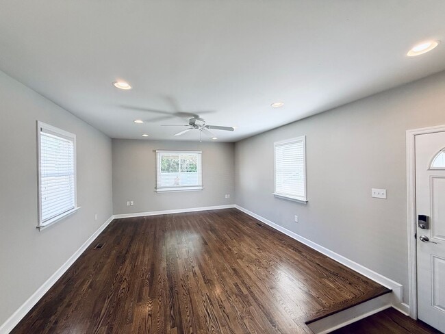 Building Photo - Fully Renovated 3-Bedroom 3-Bathroom Gem in Cincinnati!