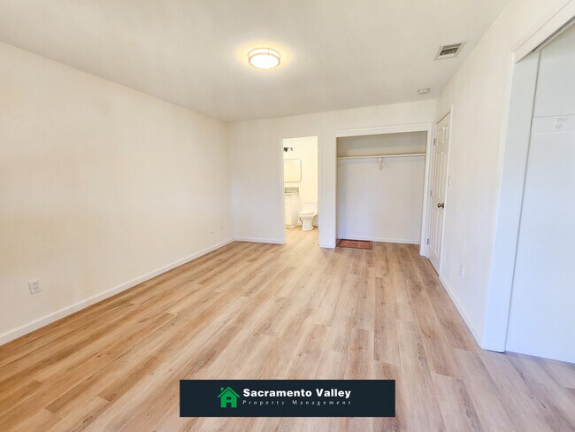 Building Photo - 7692 Rotherton Way