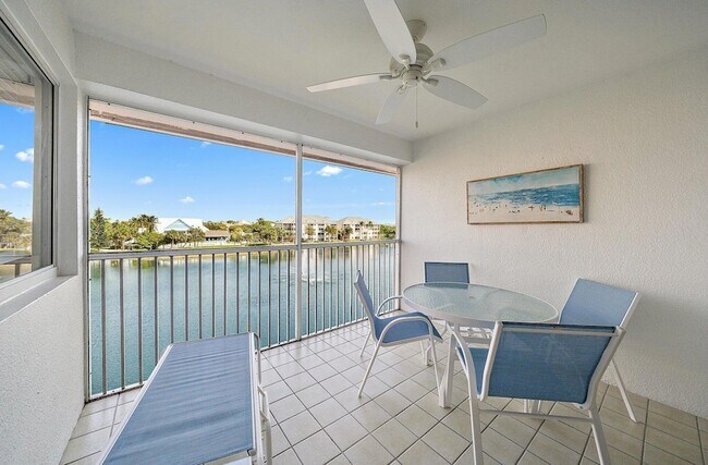 Building Photo - 353 S US Hwy 1