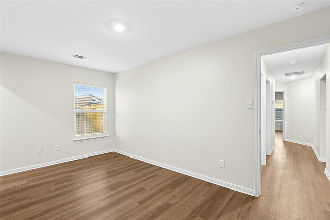 Building Photo - 16416 Farmhouse Ln