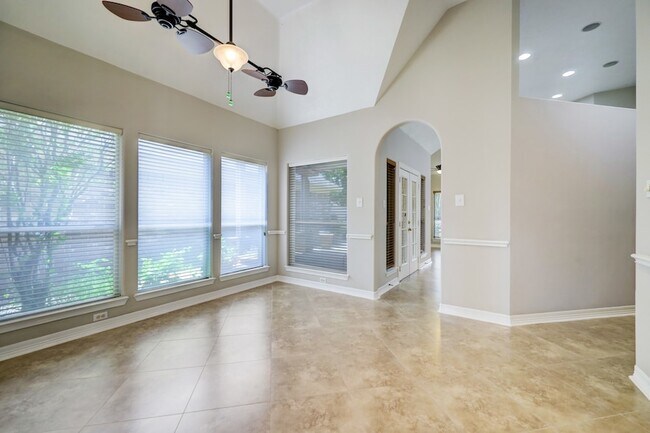 Building Photo - 16403 Knightrider Dr