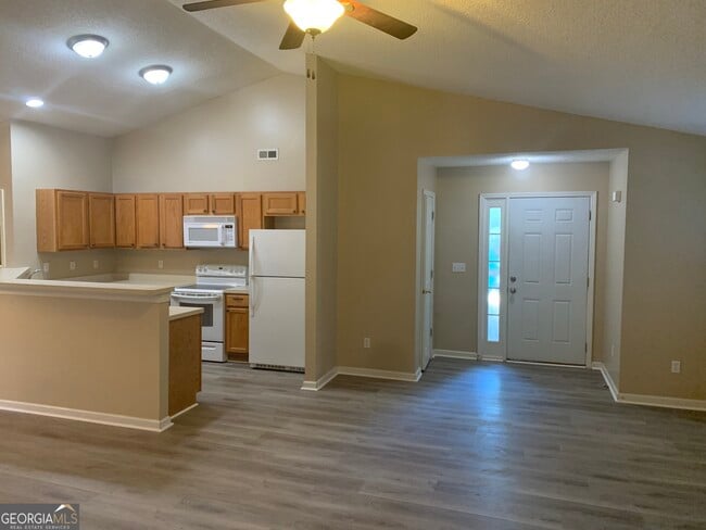 Building Photo - 77 Clark St