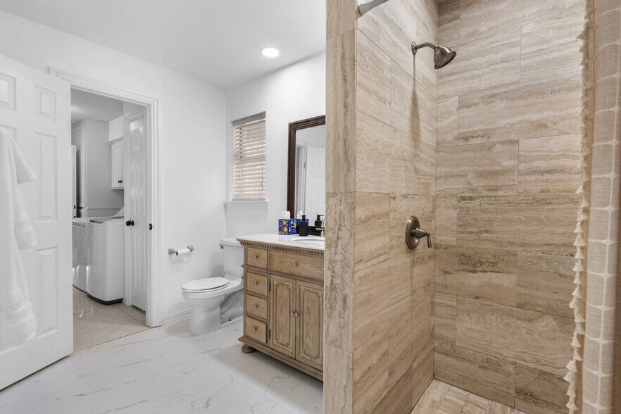 Building Photo - 9652 Arborhill Dr