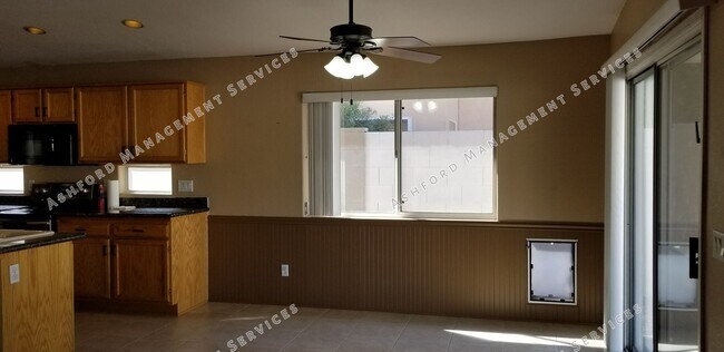Building Photo - 3 BEDROOM HOME FOR RENT IN PHOENIX WITH POOL
