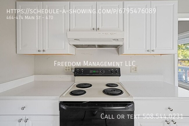 Building Photo - 464-474 Main St-470