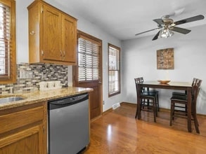 Building Photo - 2004 Cliff Alex Ct S