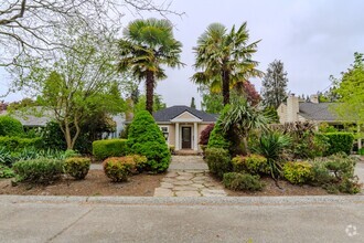 Building Photo - 3bd/1.75ba Seattle Home