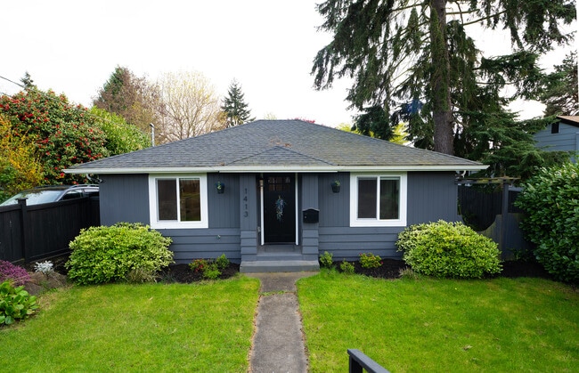 Building Photo - 1413 SW Cambridge St