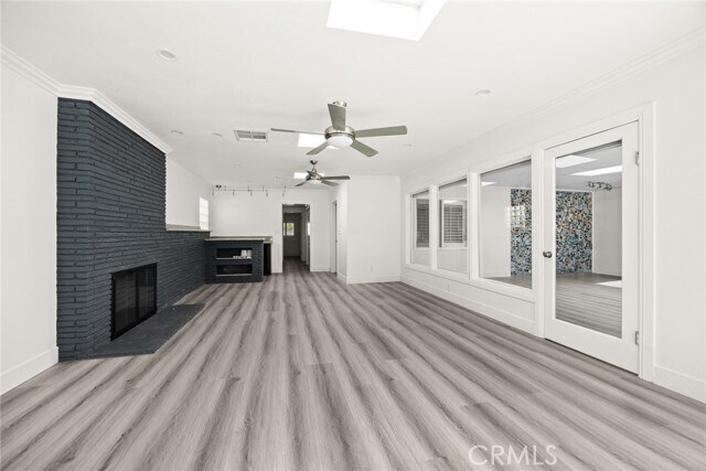 Building Photo - 647 W Montecito Ave