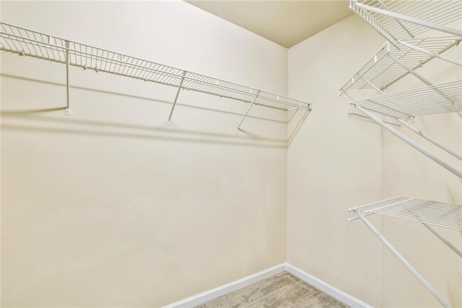 Building Photo - 771 Riverdance Dr