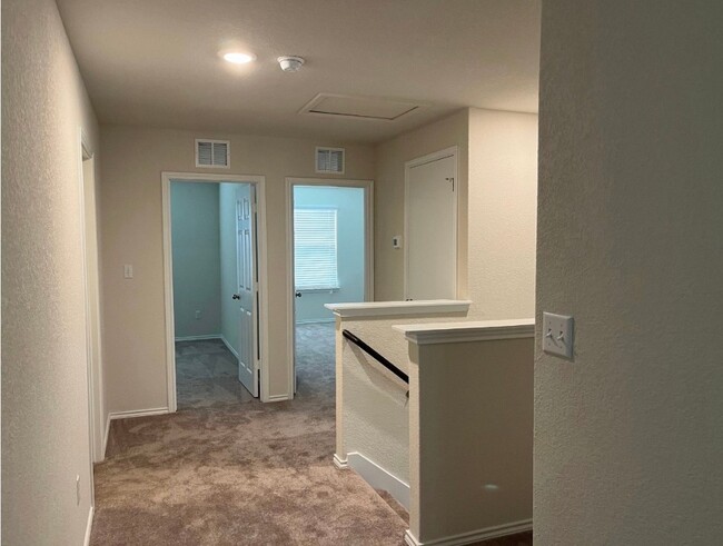 Building Photo - 209 Prairie Falcon Wy