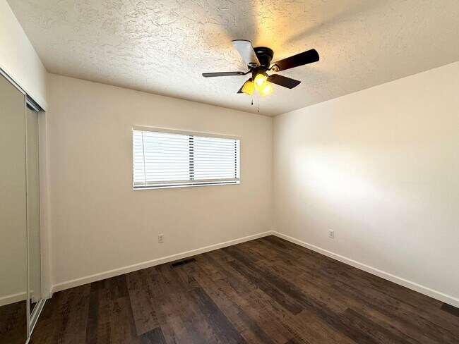 Building Photo - Nice home in Cliff Rose
