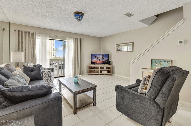 Building Photo - 2208 OCEAN S Dr
