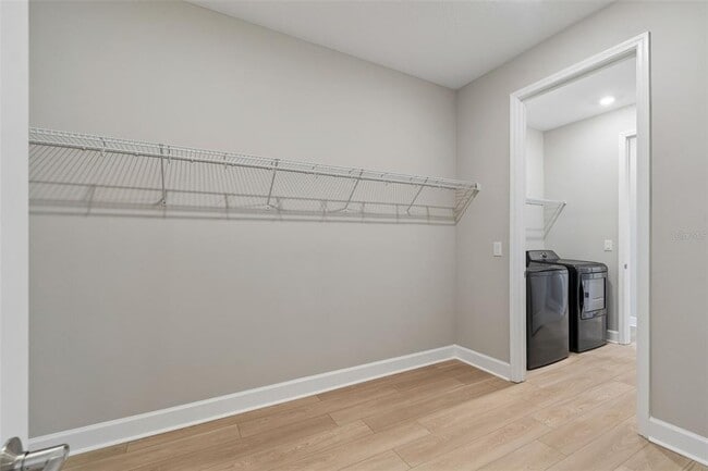 Building Photo - 2181 Longliner Lp