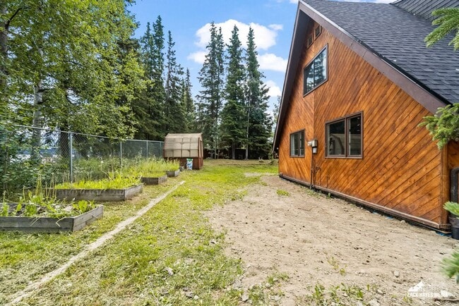 Building Photo - Towne East Single Family Home