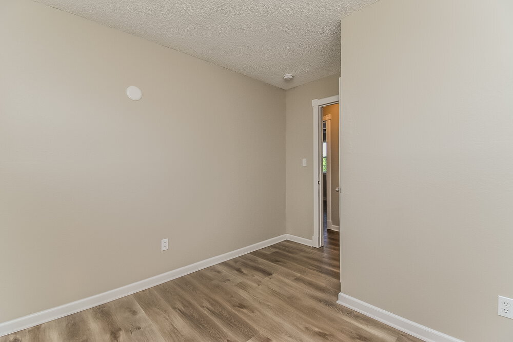 Building Photo - 4945 Manzana Dr