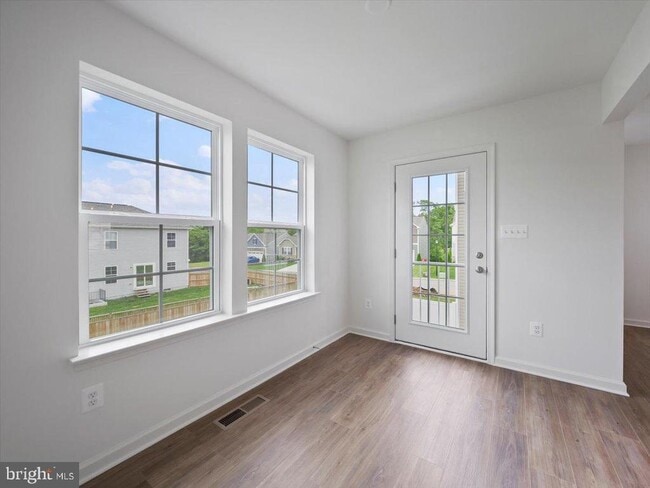 Building Photo - 258 Clifton Mnr