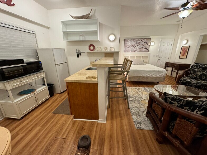 Building Photo - 4695 Aliomanu Rd