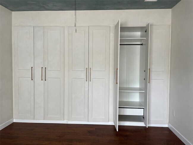 Building Photo - 8303 Burrell Dr