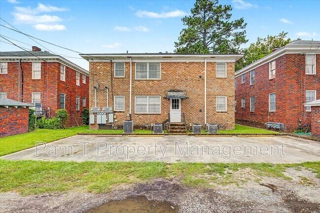 Building Photo - 736 E 45th St
