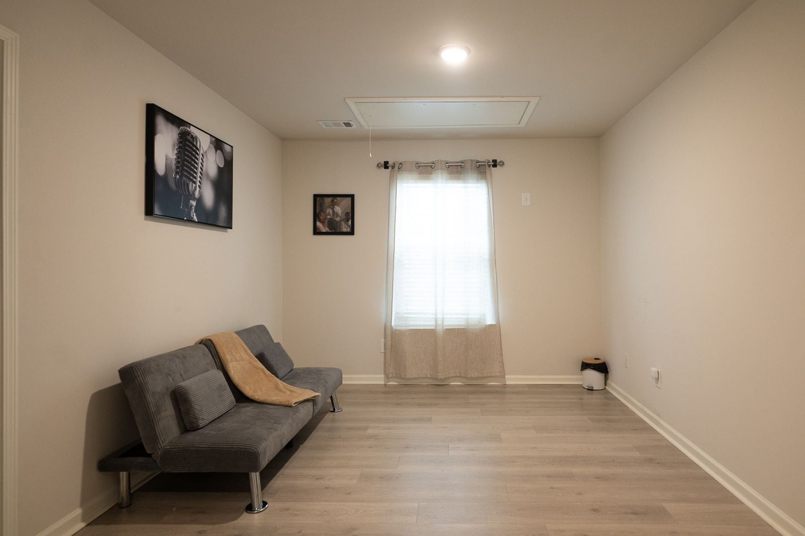 Building Photo - 2957 Cottage Ln