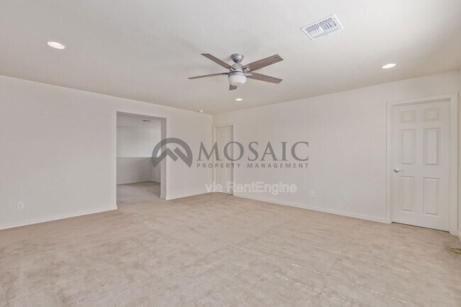 Building Photo - 3320 W Dunbar Dr