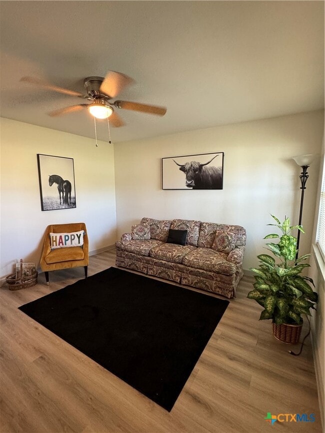 Building Photo - 2109 W Avenue B