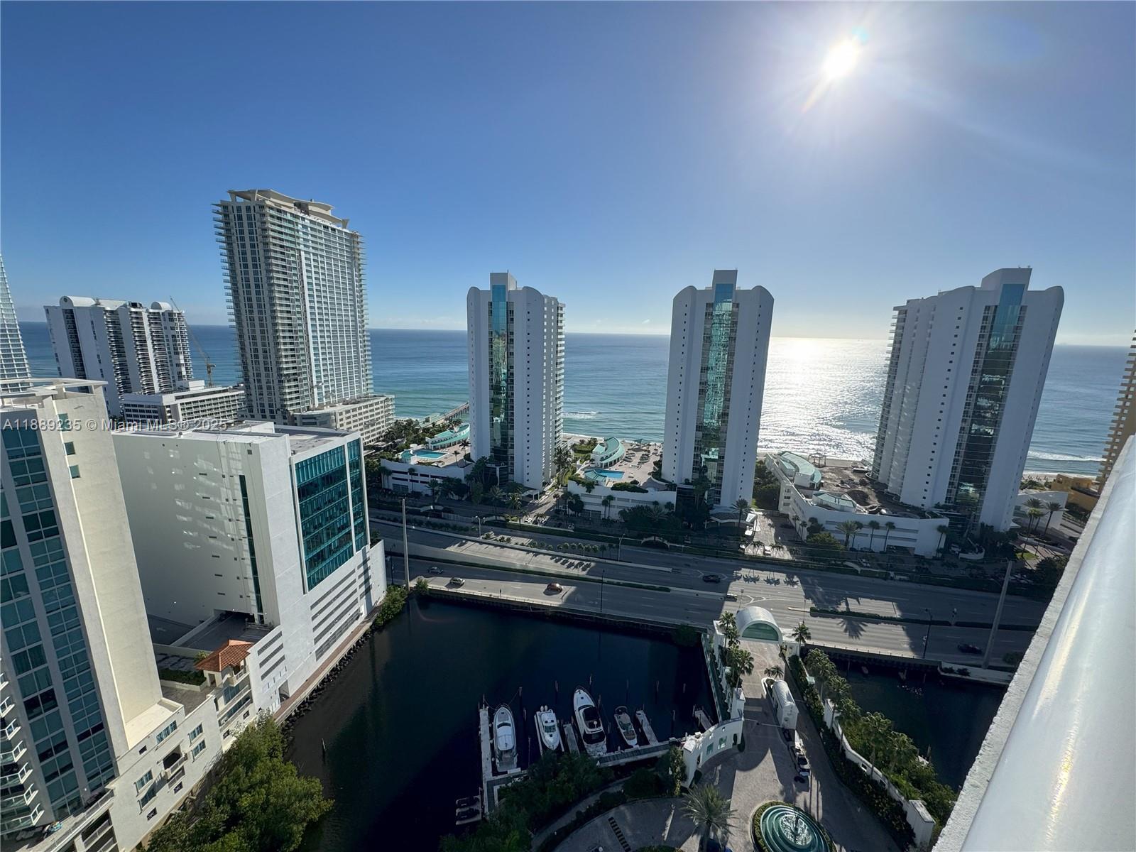 Building Photo - 16400 Collins Ave