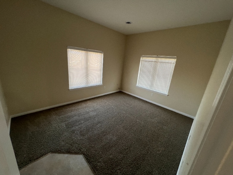 Building Photo - 6640 Casper Ct