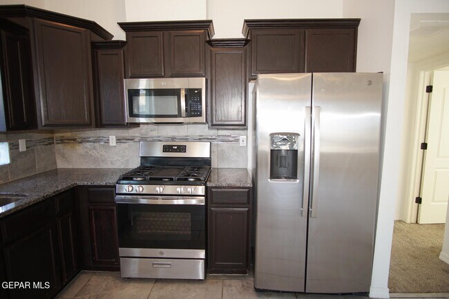 Building Photo - 14380 Tobe Davis Dr