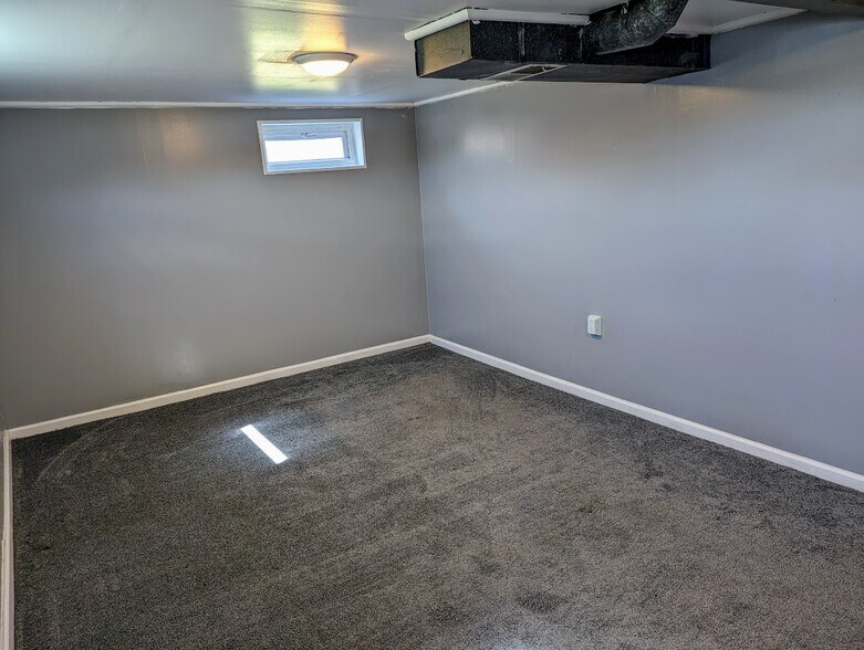 Building Photo - 7417 Morganford Rd