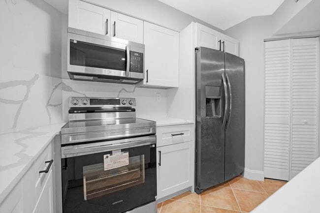 Building Photo - 1732 NW 81st Way