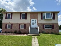 Building Photo - 1620 Best Pl